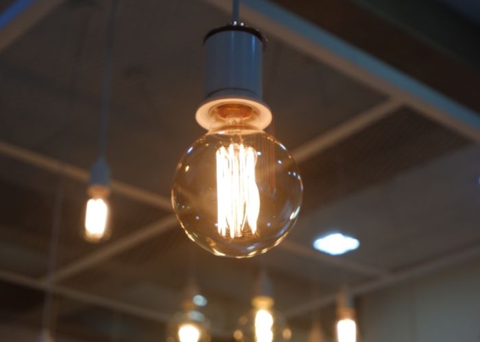 Como Economizar Energia em Empresas